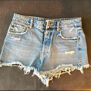 Zara Mid-Rise shorts